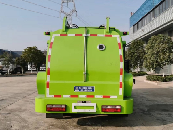 8立方純電動餐廚垃圾車