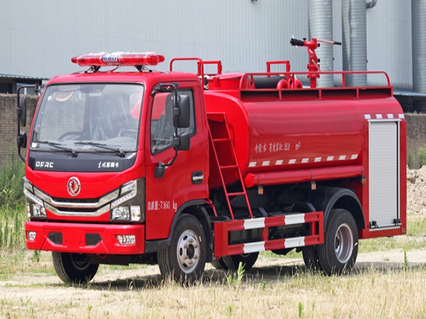 柴油7噸消防灑水車