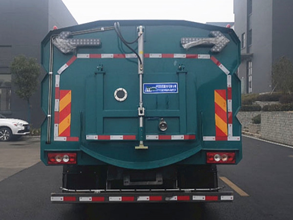 比亞迪純電動洗掃車
